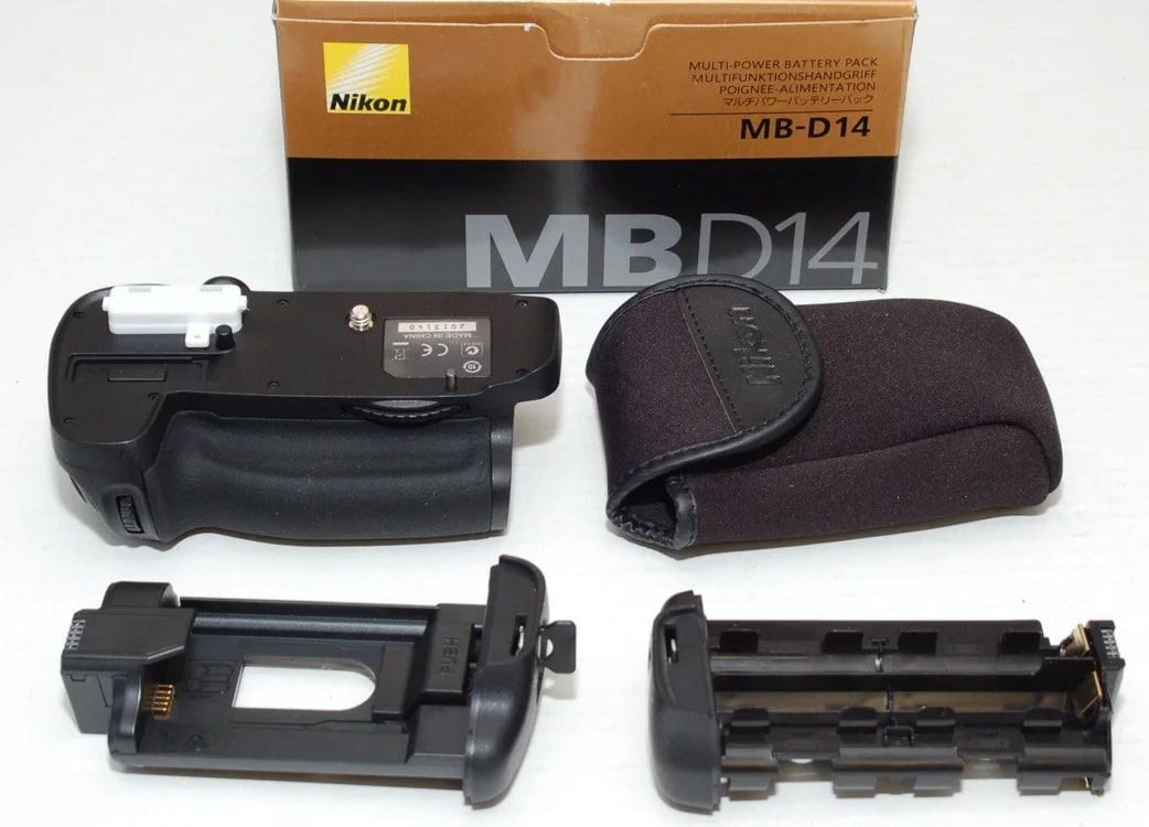 Рукоятка NIKON MB --- D14